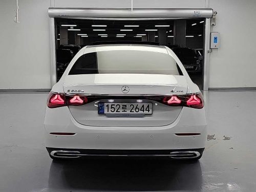 벤츠 E-클래스 W214 E220d 4MATIC 사진 4