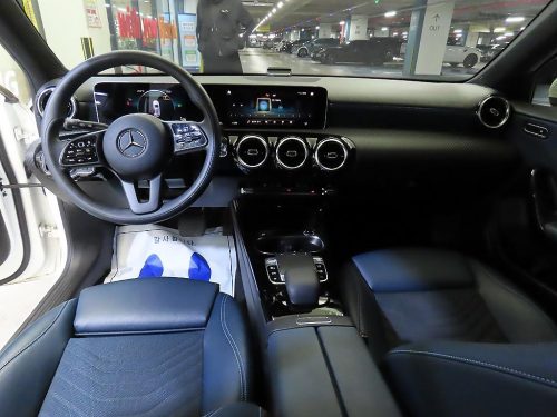 벤츠 A클래스 W177 A220 해치백 사진 10