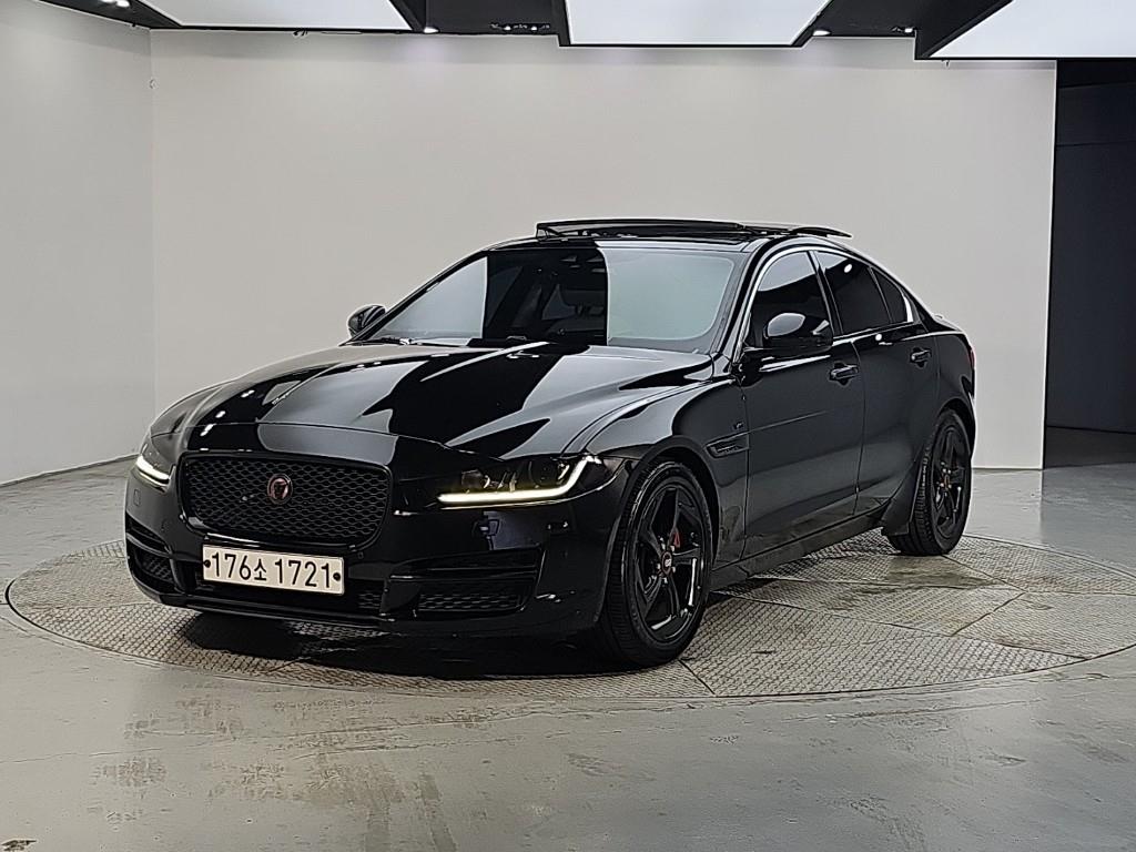 재규어 XE 2.0T 프레스티지