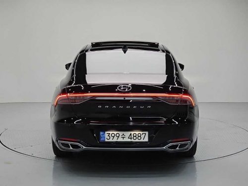 Hyundai The New Grandeur IG Hybrid Calligraphy photo 3