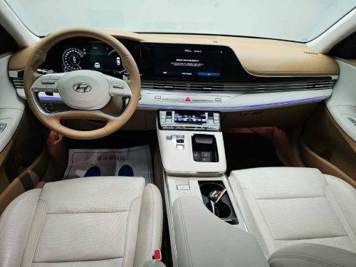 Hyundai The New Grandeur IG Hybrid Calligraphy View All Photos