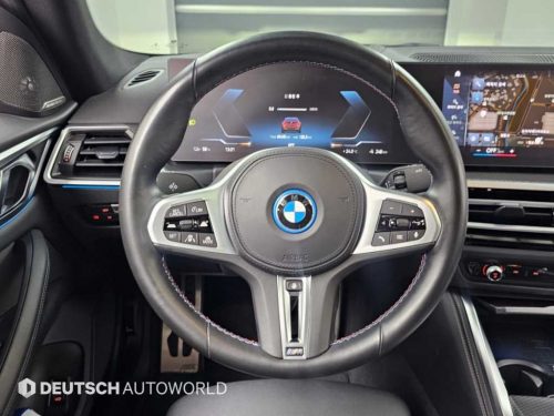 BMW i4 M50 사진 13