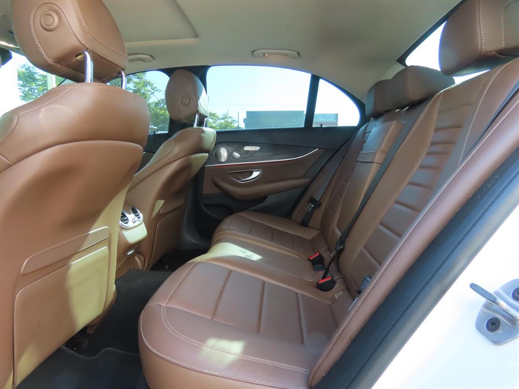 벤츠 E-클래스 W213 E300 4MATIC 익스클루시브 사진 8