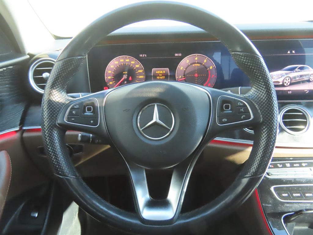 벤츠 E-클래스 W213 E300 4MATIC 익스클루시브 사진 11