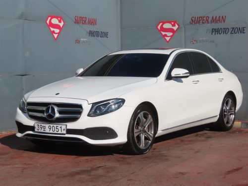 벤츠 E-클래스 W213 E300 4MATIC 익스클루시브