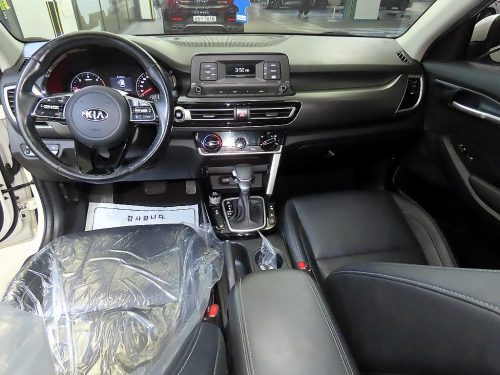 기아 셀토스 디젤 1.6 2WD 사진 10