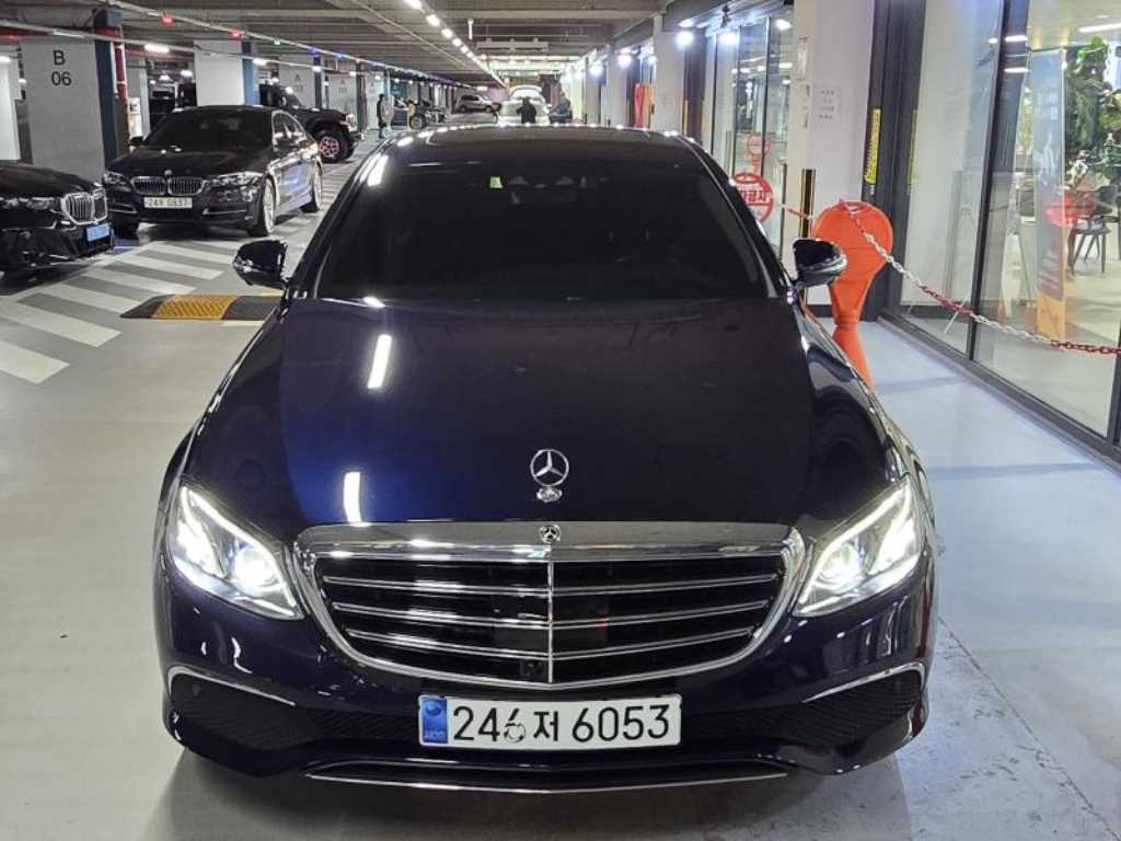 벤츠 E-클래스 W213 E300 4MATIC 익스클루시브