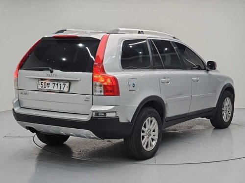 볼보 XC90 2.4 D5 사진 모두보기