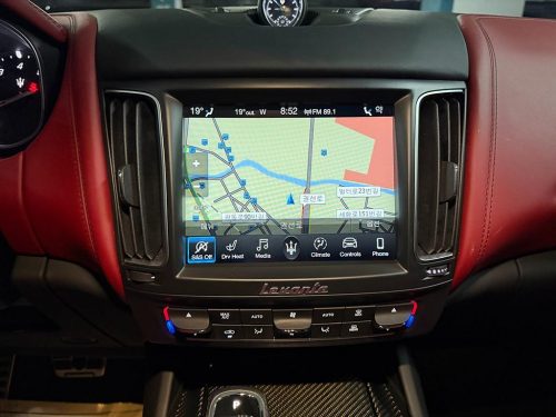 마세라티 르반떼 3.0 AWD 그란 스포츠 사진 10