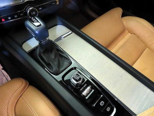 볼보 XC60(2세대) D4 AWD 인스크립션 사진 12