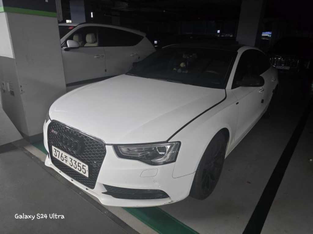 아우디 A5 2.0 TDI 콰트로 스포츠백