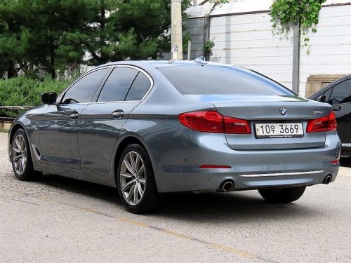 BMW 5시리즈 (G30) 520i 럭셔리 사진 3