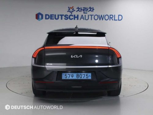 기아 EV6 롱레인지 AWD 사진 모두보기