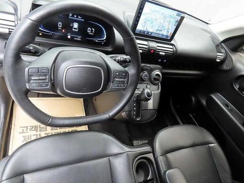 Hyundai Casper 1.0 Gasoline Van Smart View All Photos