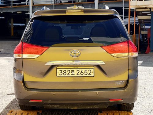 토요타 시에나 3.5 AWD 사진 3