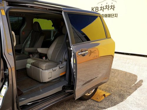 토요타 시에나 3.5 AWD 사진 17