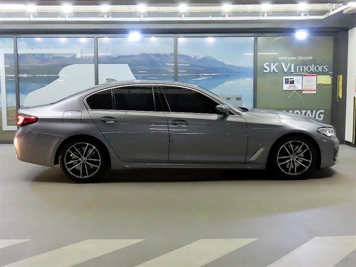 BMW 5시리즈 (G30) 520i M 스포츠 사진 3