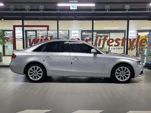 아우디 뉴 A4 2.0 TFSI 사진 3