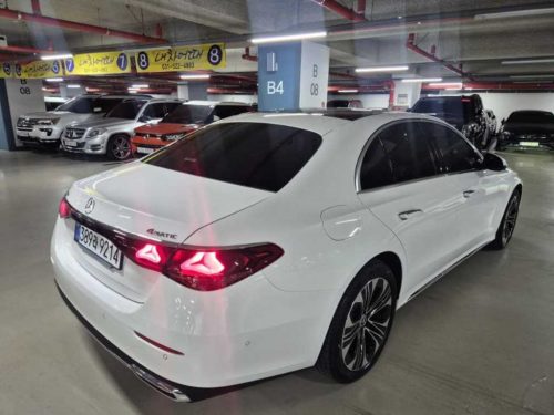 벤츠 E-클래스 W214 E220d 4MATIC 사진 3