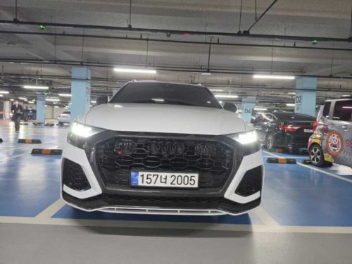 아우디 RSQ8 4.0 TFSI 콰트로