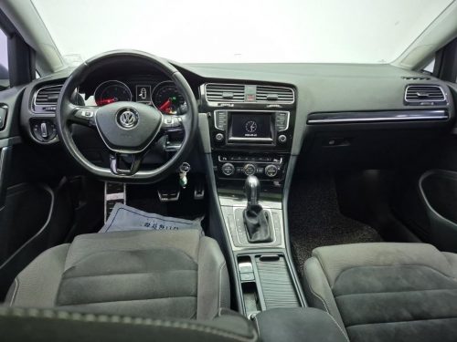 폭스바겐 골프 7세대 2.0 TDI 사진 7