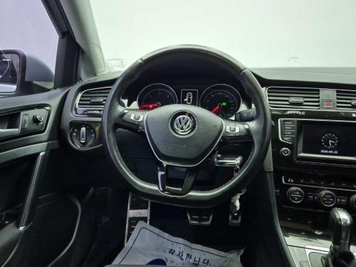폭스바겐 골프 7세대 2.0 TDI 사진 9