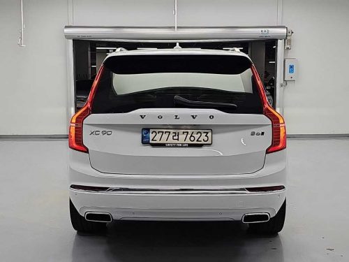 볼보 XC90 2세대 2.0 B6 AWD 사진 3