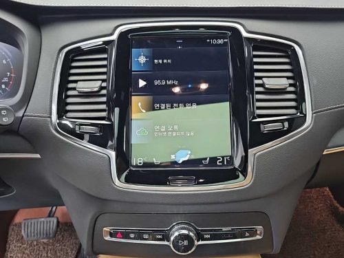 볼보 XC90 2세대 2.0 B6 AWD 사진 10