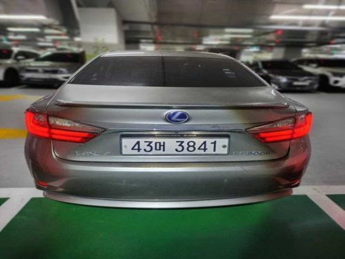 렉서스 뉴ES300h 슈프림 사진 2