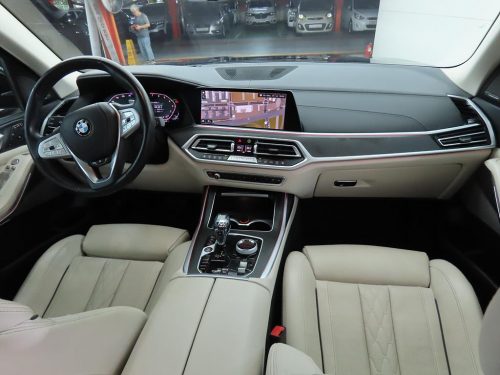 BMW X7 (G07) xDrive 40i 디자인 퓨어 엑셀런스 6인승 사진 5