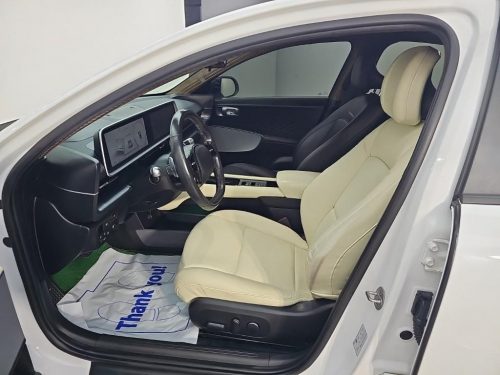 Hyundai Ioniq 6 Long Range Exclusive photo 11