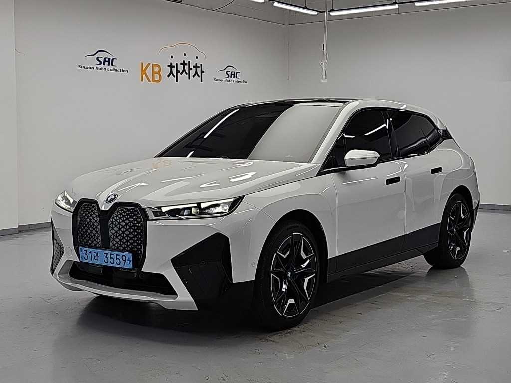 BMW iX xDrive 50