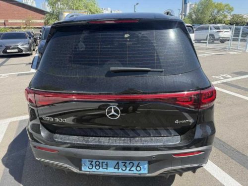 벤츠 EQB (X243) EQB 300 4MATIC AMG 라인 사진 4