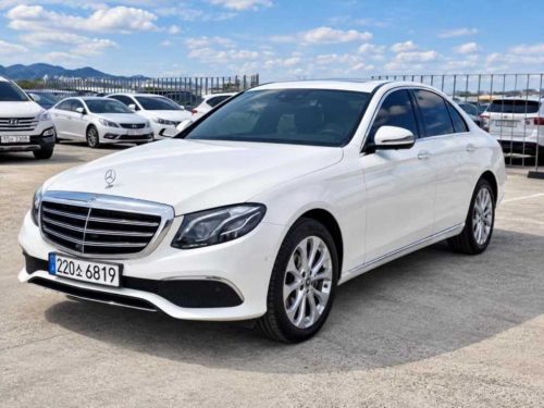 벤츠 E-클래스 W213 E300 4MATIC 아방가르드