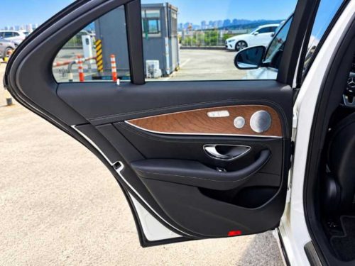 벤츠 E-클래스 W213 E300 4MATIC 아방가르드 사진 6