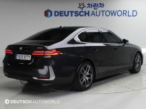 BMW 5시리즈 (G60) 520i 사진 2