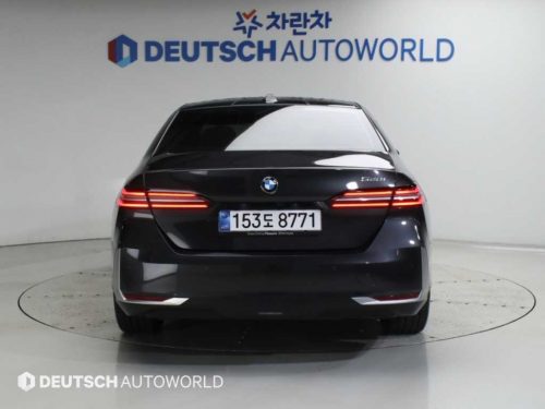 BMW 5시리즈 (G60) 520i 사진 4