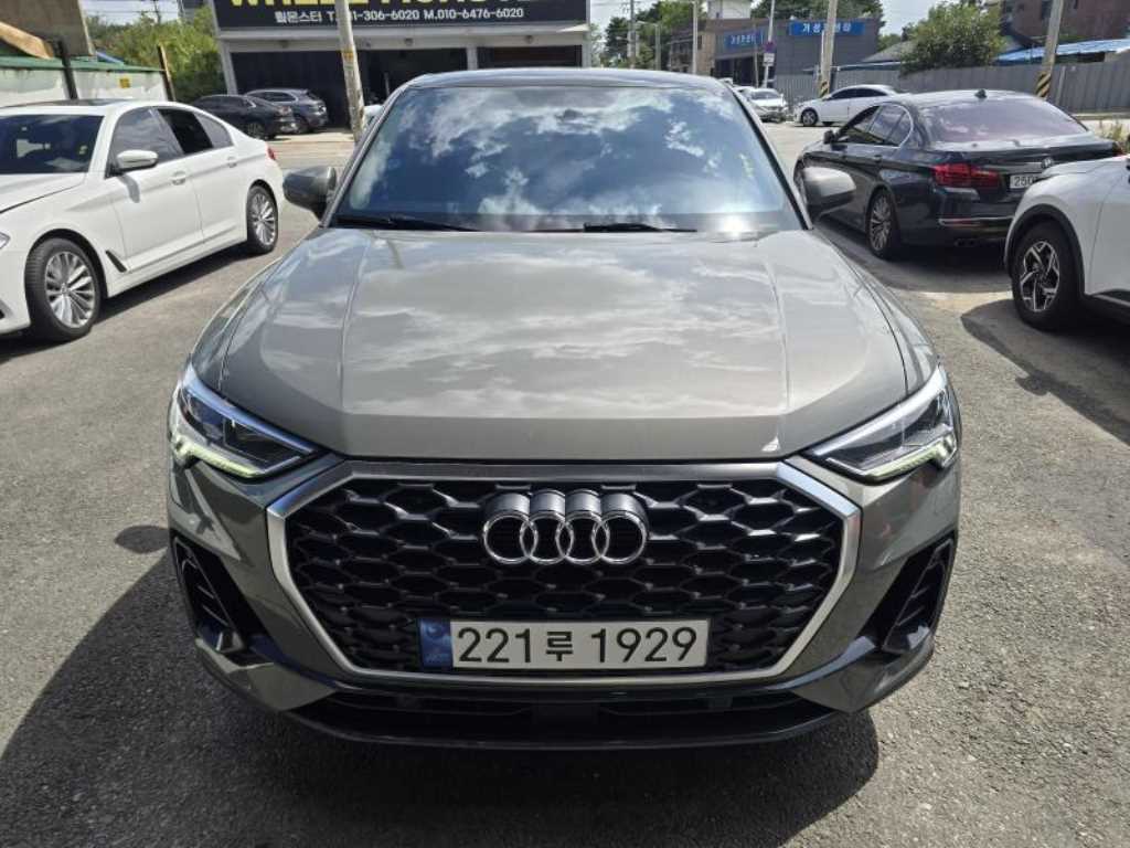 아우디 Q3 (F3) 35 TDI 스포트백 프리미엄
