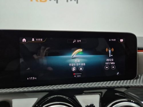 벤츠 A클래스 W177 A220 해치백 사진 13