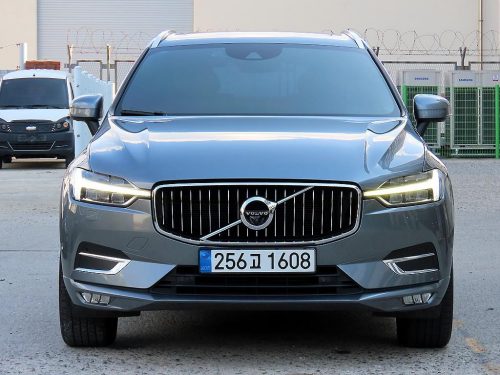 볼보 XC60(2세대) D4 AWD 인스크립션