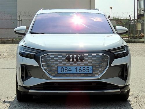 아우디 Q4 e-트론 40 프리미엄