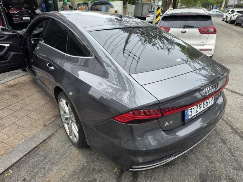 아우디 A7 (4K) 45 TDI 콰트로 프리미엄