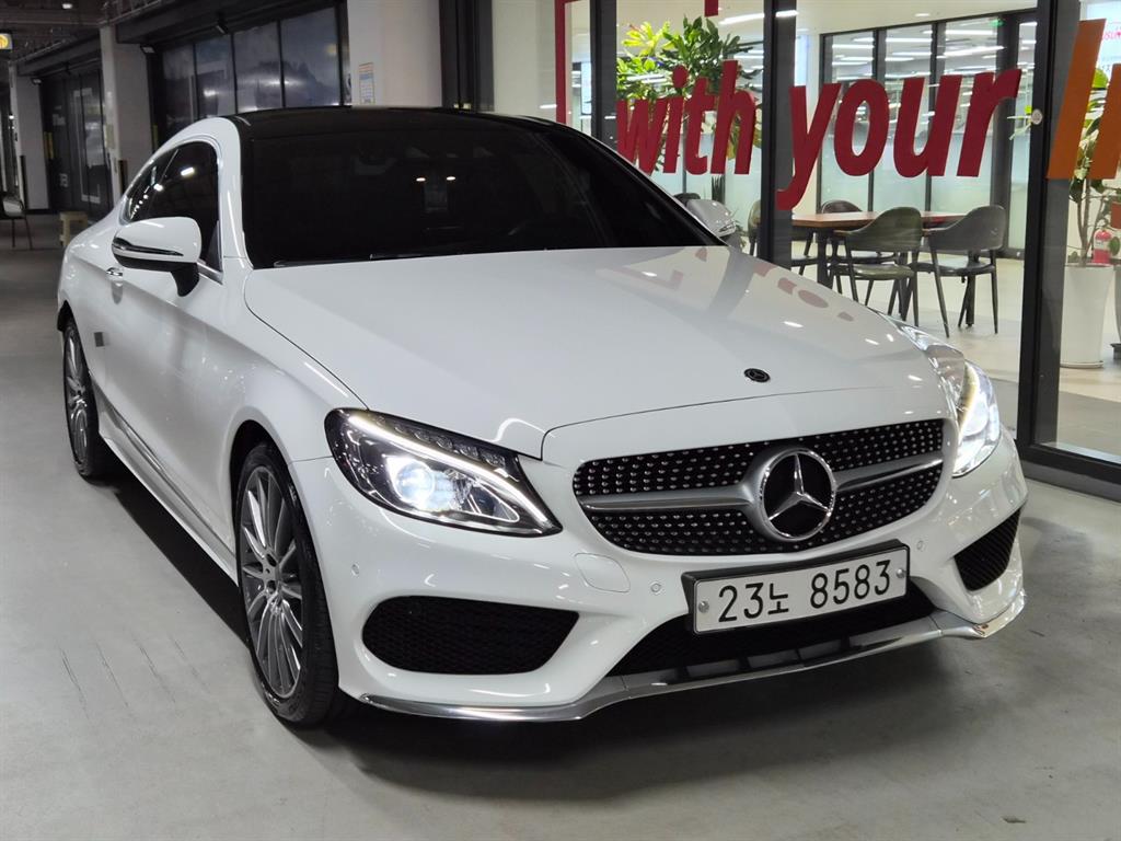 벤츠 C클래스 W205 C200 쿠페 사진 1