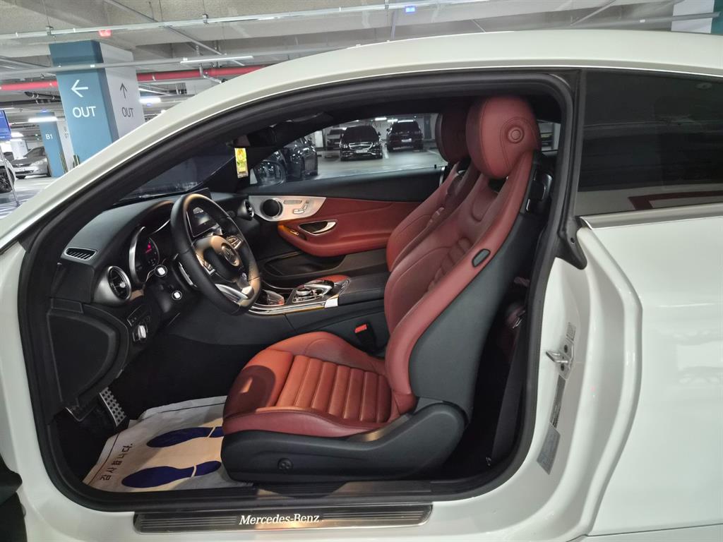 벤츠 C클래스 W205 C200 쿠페 사진 6