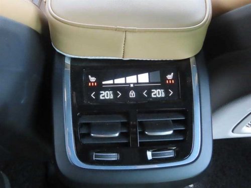 볼보 XC60(2세대) B5 AWD 인스크립션 사진 8
