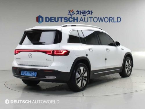 벤츠 EQB (X243) EQB 300 4MATIC AMG 라인 사진 2