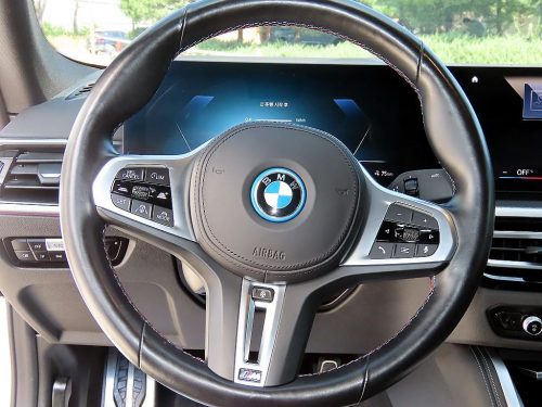 BMW i4 M50 사진 8