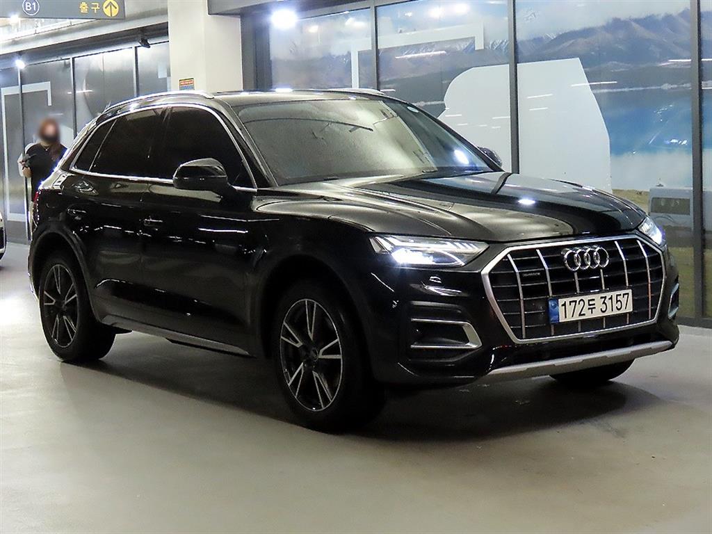 아우디 Q5 (FY) 45 TFSI 콰트로