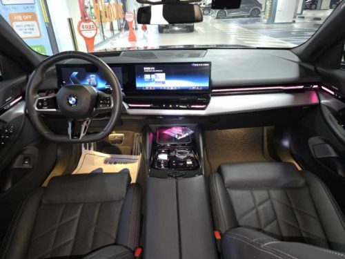 BMW 5시리즈 (G60) 520i 사진 6
