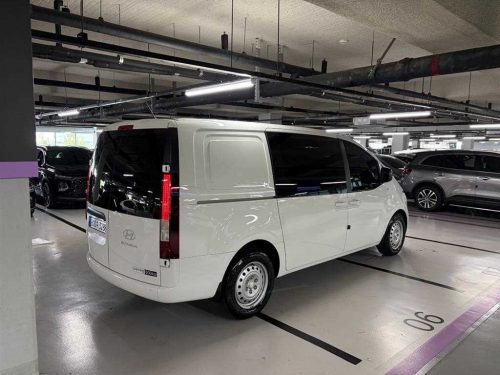 현대 스타리아 2WD 디젤 카고 스마트 사진 4
